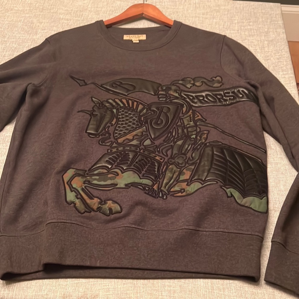 Burberry sweatshirt
